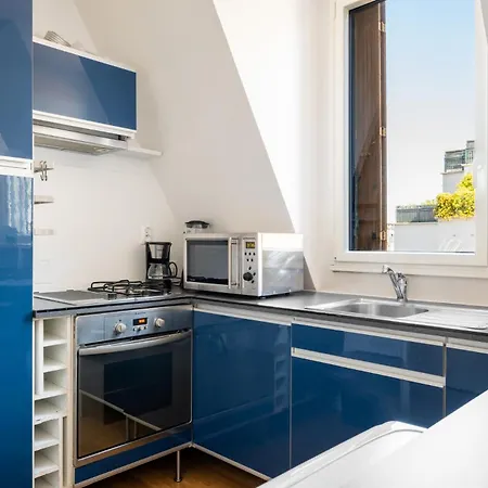 Bright 1bdr Retreat In 15th *