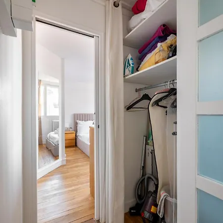 Bright 1bdr Retreat In 15th * Parijs